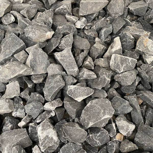 Мраморная крошка черная фр. 20-40 мм