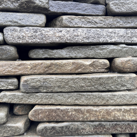 Плитняк песчаник галтованный серо-зеленый толщ. 20 мм