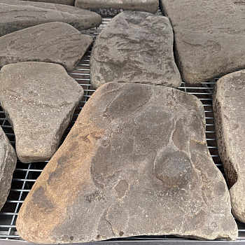 Плитняк песчаник галтованный серо-зеленый толщ. 40 мм