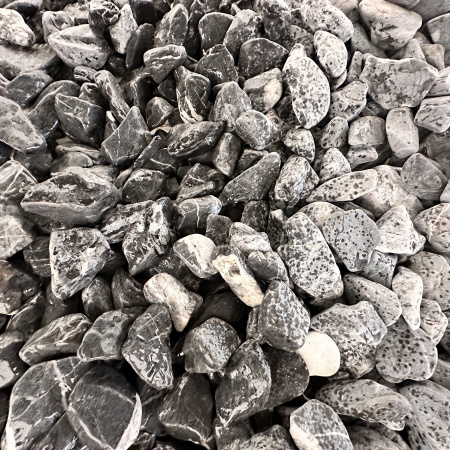 Галька речная черная фр. 40-70 мм