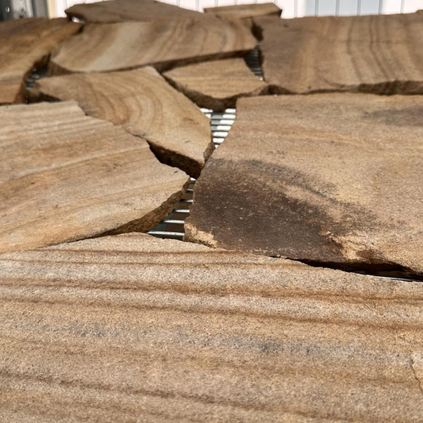 Плитняк дикий луганский с разводами толщ. 20 мм