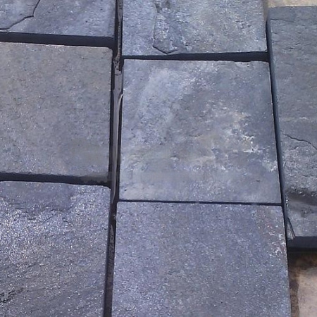 Брусчатка из златолита черная пиленая