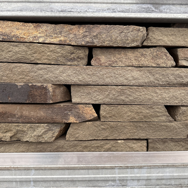 Камень для подпорной стенки песчаник дикий серо-зеленый толщ. 40-50 мм