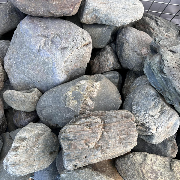 Валун речной диабаз фр. 20-40 см