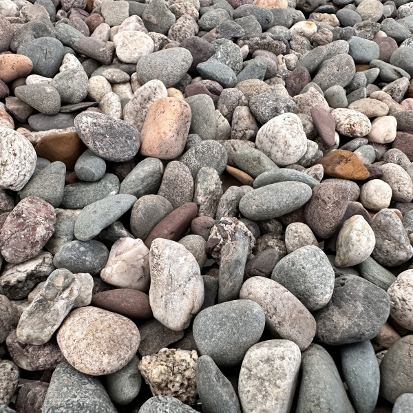 Галька речная разноцветная фр. 10-20 мм