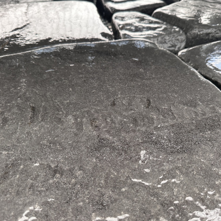 Плитняк песчаник галтованный серо-синий толщ. 40 мм