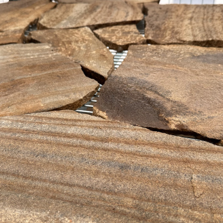 Плитняк дикий луганский с разводами толщ. 20 мм