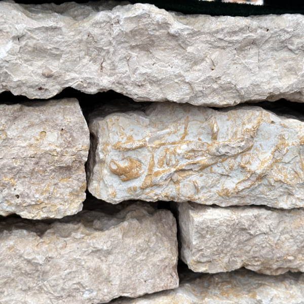 Камень для подпорной стенки "Медовый" толщ. 60-90 мм