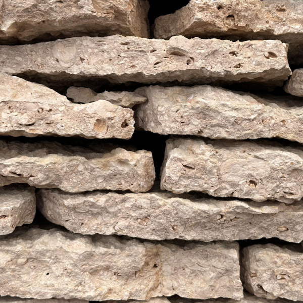 Камень для подпорной стенки "Медовый" толщ. 30-60 мм