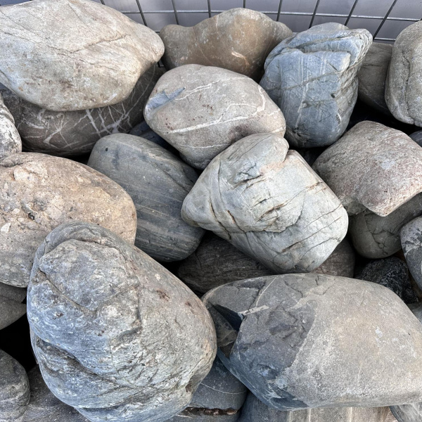 Валун речной "Паутинник" 20-40 см
