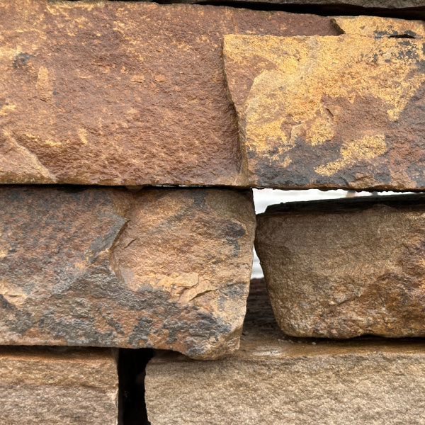 Камень для подпорной стенки "Золотая осень" толщ. 60-90 мм