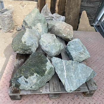 Бутовый камень змеевик (серпентинит) кавказский 40-70 см
