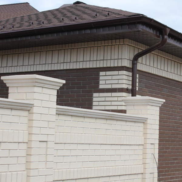 Облицовочный кирпич Белый Железногорский кирпичный завод 1нф гладкий