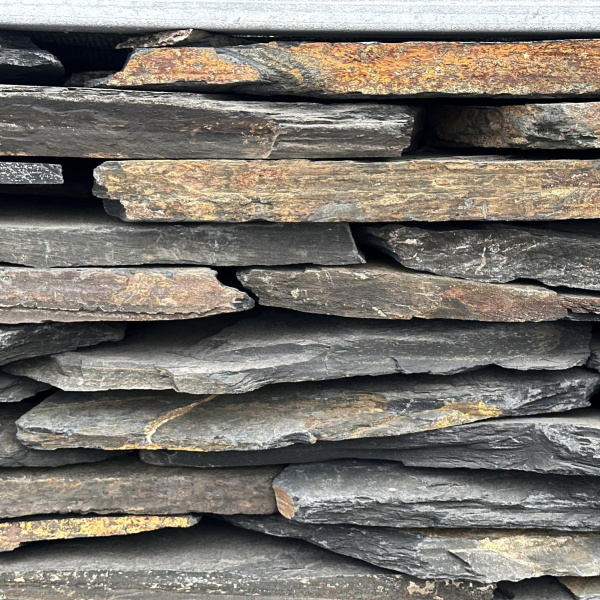 Камень для подпорной стенки графит дикий толщ. 15-30 мм