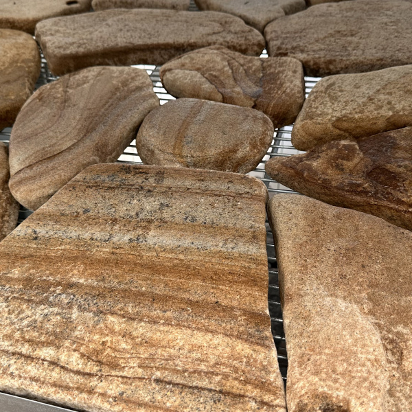 Плитняк галтованный луганский с разводами толщ. 30 мм