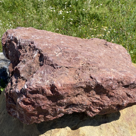 Бутовый камень яшма фр. 40-70 см