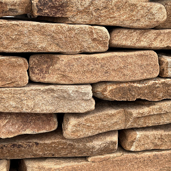 Камень для подпорной стенки галтованный "Тигровый" толщ. 30-40 мм