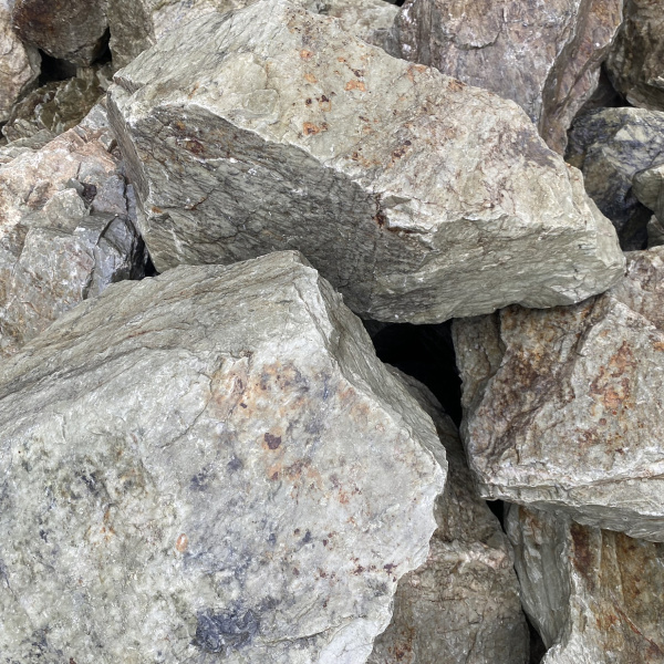 Бутовый камень салатовый фр. 20-40 см