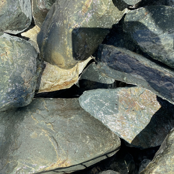 Валун диабаз фр. 40-70 см