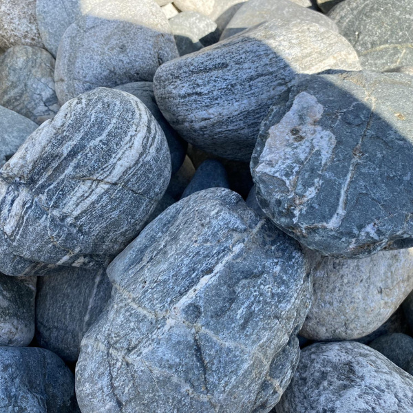 Валун "Полосатик" Архыз фр. 20-40 см